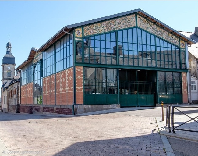 les halles de la commune de Guichen
