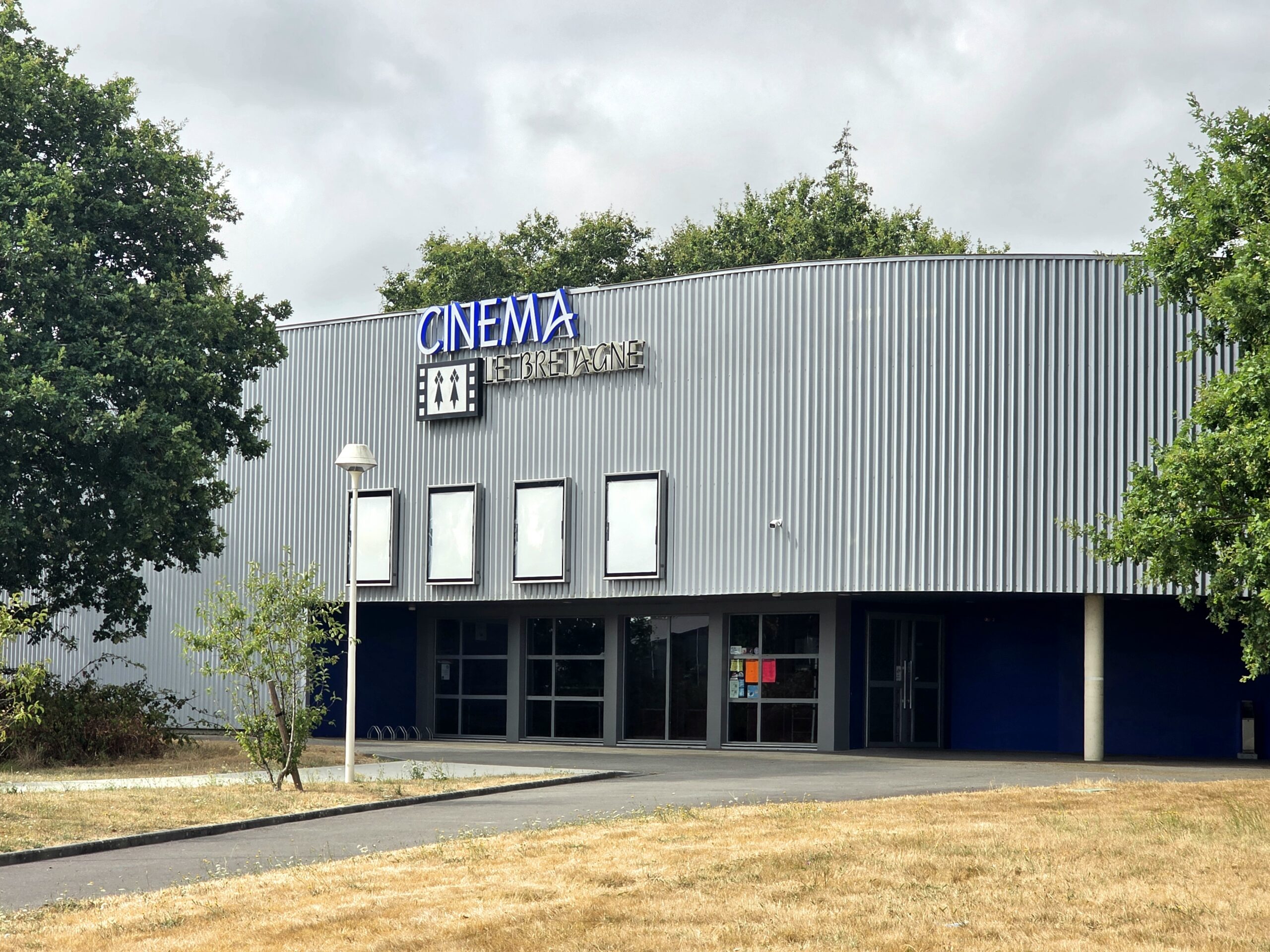 Cinéma Le Bretagne à Guichen, cinéma associatif proposant une programmation variée